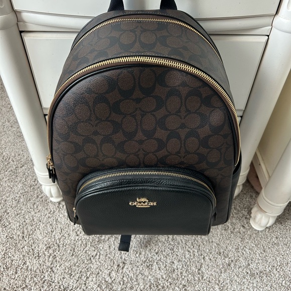 Coach Court Backpack (Large) - Picture 2 of 6
